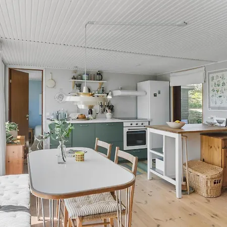 Gorgeous In Vaeggerlose With Kitchen Boto By